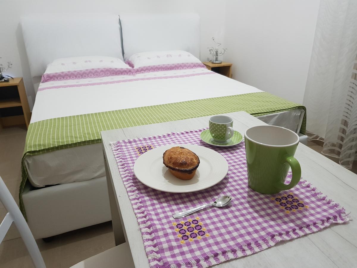 B&B Fior Di Mare 切萨雷奥港 外观 照片
